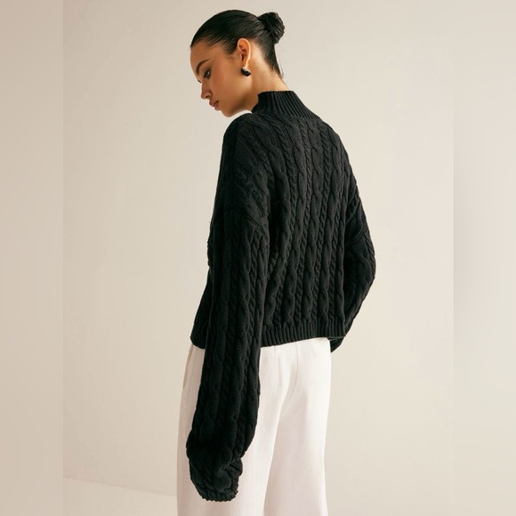 Commense Black Cable Knit Turtleneck Sweater - Picture 7 of 9